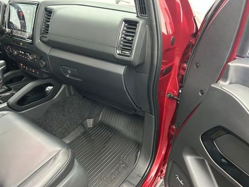 Used 2022 Nissan Frontier PRO-4X w/ Pro-4X Premium Package image 34