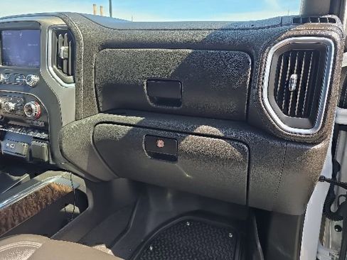 Used 2022 GMC Sierra 1500 Denali w/ Denali Premium Package AWD/4WD image 30