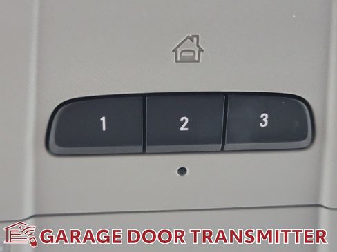 Used 2020 Chevrolet Equinox LT w/ Driver Convenience Package image 26