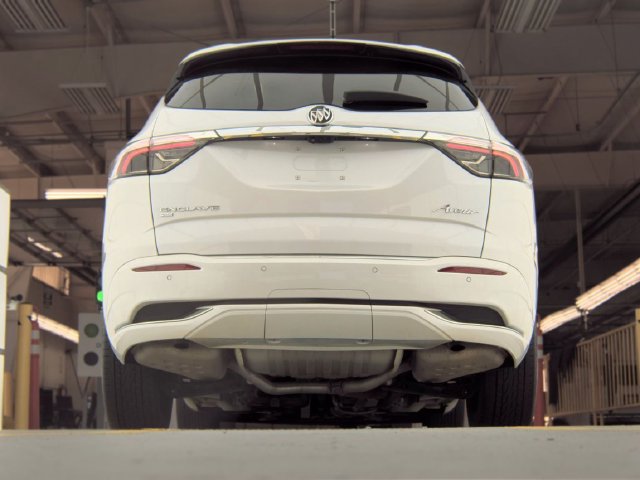 Used 2023 Buick Enclave Avenir w/ Avenir Technology Package AWD/4WD image 7