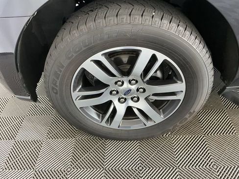 Used 2024 Ford Expedition Limited AWD/4WD image 7