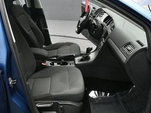 Used 2016 Volkswagen Golf S FWD image 17