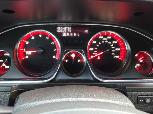 Used 2017 GMC Acadia Limited SLT image 29