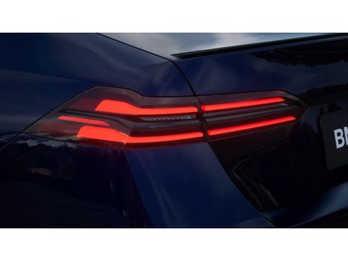 New 2026 BMW 530i image 8