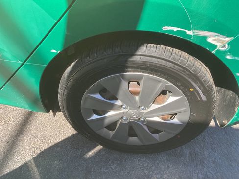 Used 2018 Kia Rio LX image 10