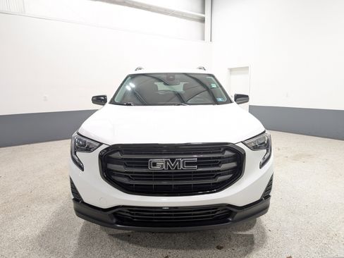 Used 2020 GMC Terrain SLE w/ Driver Convenience Package image 8