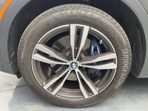 Used 2022 BMW X7 M50i w/ Dynamic Handling Package AWD/4WD image 21