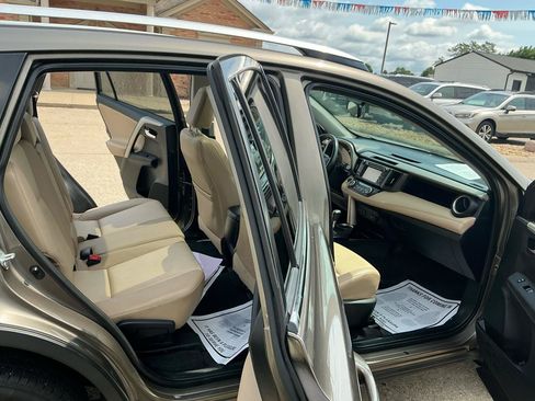 Used 2015 Toyota RAV4 Limited w/ Technology Package AWD/4WD image 20
