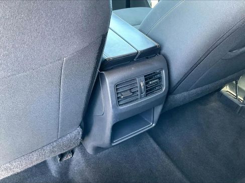 Used 2024 Nissan Rogue S AWD/4WD image 15
