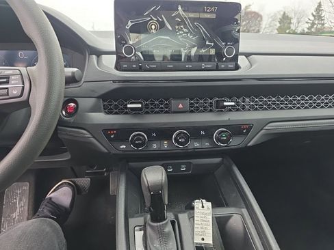 Used 2025 Honda Accord SE image 20