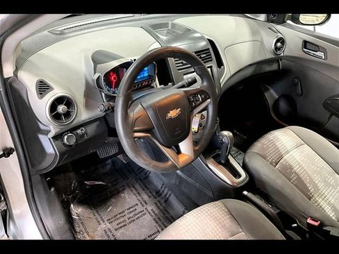 Used 2014 Chevrolet Sonic LS image 13