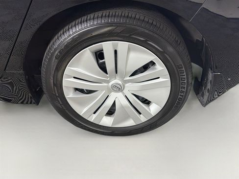 Used 2024 Nissan Leaf S FWD image 11