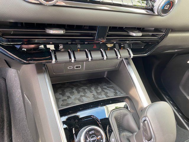 New 2025 GMC Canyon Elevation w/ Convenience Package AWD/4WD image 22