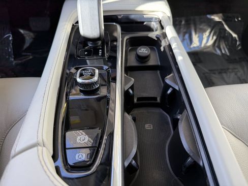 Used 2023 Volvo XC90 B6 Plus w/ Protection Package Premier image 26