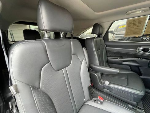 Certified 2024 Kia Sorento SX AWD/4WD image 30