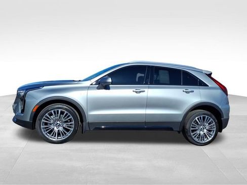 Used 2025 Cadillac XT4 Premium Luxury w/ Technology Package image 8
