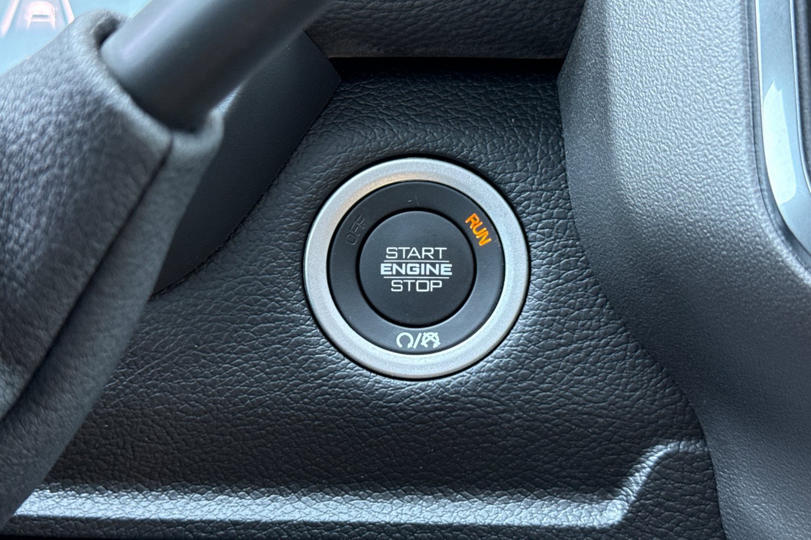 New 2026 RAM 3500 Laramie AWD/4WD image 26