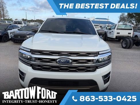 Used 2024 Ford Expedition King Ranch image 2