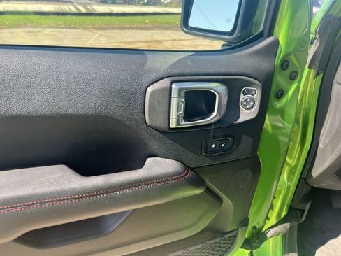 Used 2019 Jeep Wrangler Unlimited Rubicon image 13