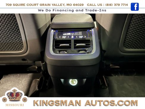 Used 2016 Volvo XC90 T6 Momentum w/ Protection Package Plus AWD/4WD image 29
