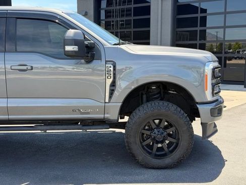 Used 2023 Ford F250 Lariat AWD/4WD image 3