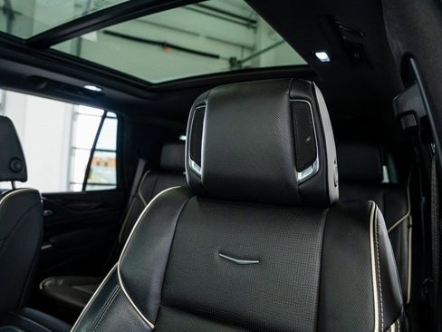 Used 2021 Cadillac Escalade Premium Luxury w/ Driver Assist Tech Package image 36