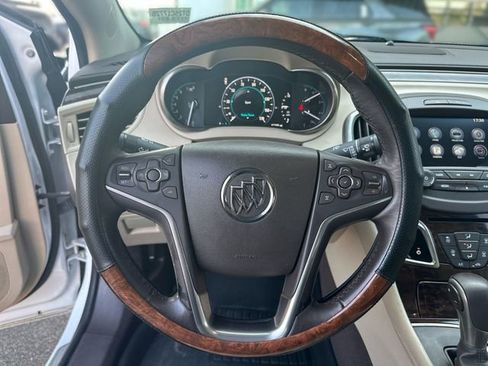 Used 2016 Buick LaCrosse Leather FWD image 15
