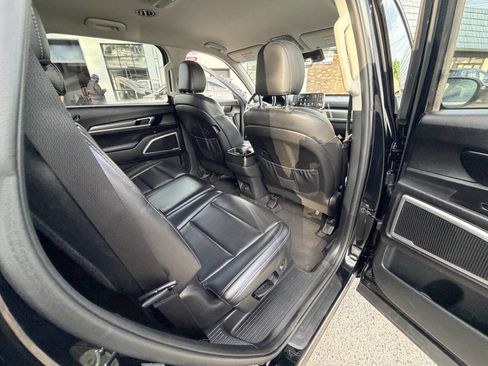 Used 2021 Kia Telluride LX FWD image 24