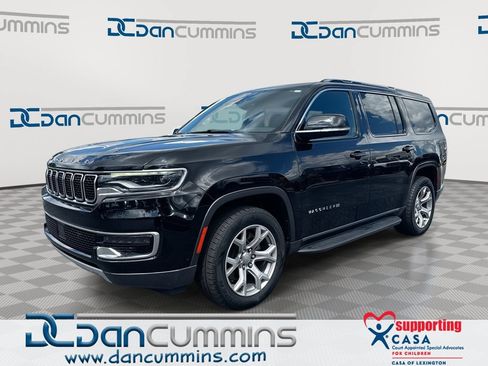 Used 2022 Jeep Wagoneer Series II AWD/4WD image 1
