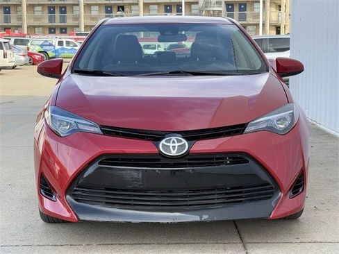 Used 2017 Toyota Corolla LE w/ LE Premium Package w/Moonroof image 7