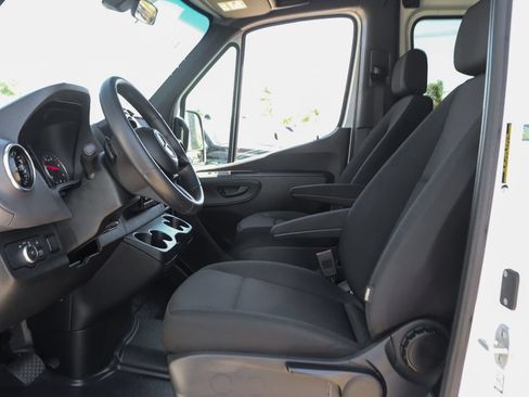 Used 2026 Mercedes-Benz Sprinter 2500 image 23