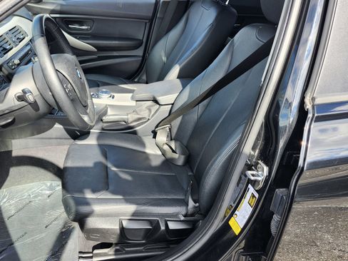 Used 2015 BMW 320i Sedan image 24