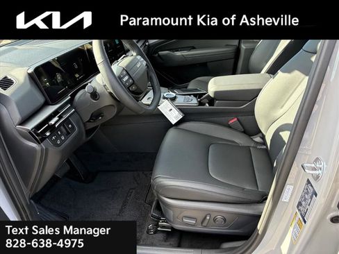 New 2026 Kia Sportage EX image 18