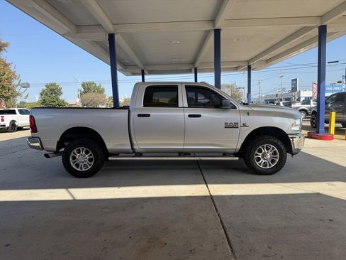 Used 2013 RAM 2500 Tradesman w/ Chrome Appearance Group image 2