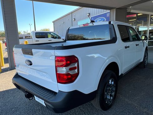 New 2025 Ford Maverick XLT image 8