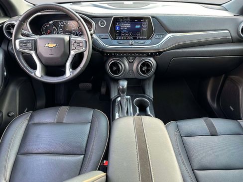 Certified 2022 Chevrolet Blazer Premier w/ Enhanced Convenience Package image 11