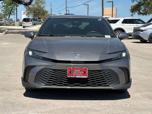Certified 2025 Toyota Camry SE image 2