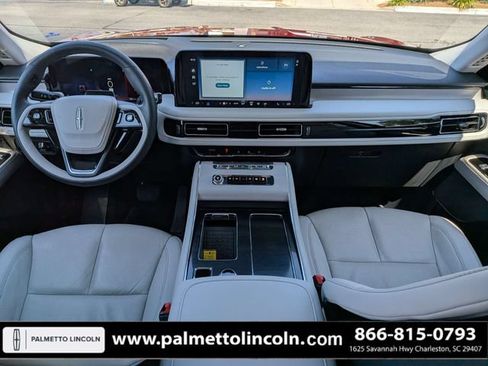 Certified 2025 Lincoln Aviator Reserve w/ Illumination Package AWD/4WD image 15