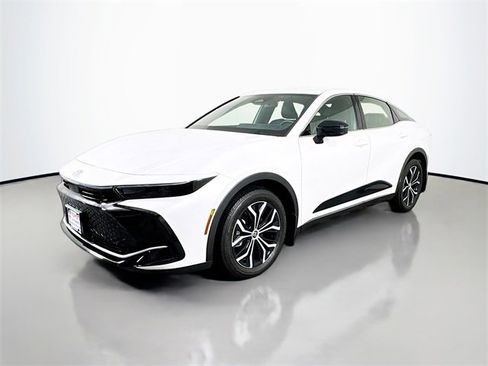 Used 2026 Toyota Crown XLE image 2