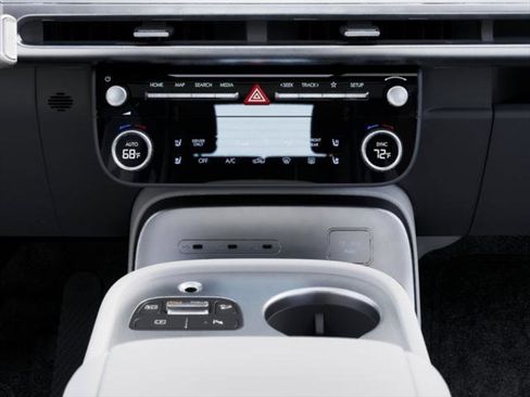 New 2026 Hyundai Ioniq 9 Limited AWD/4WD image 16