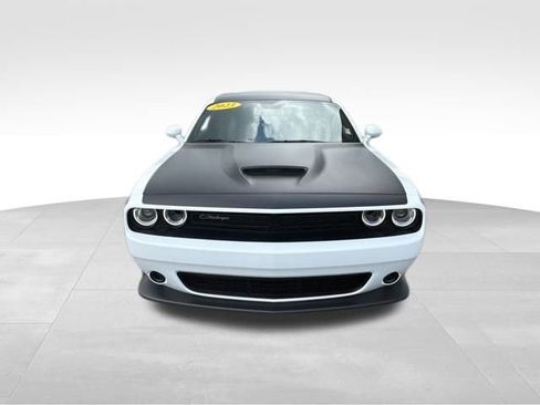 Used 2023 Dodge Challenger R/T w/ T/A Package image 2