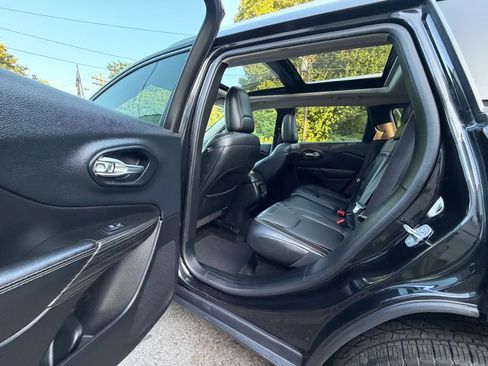 Used 2014 Jeep Cherokee Limited AWD/4WD image 24