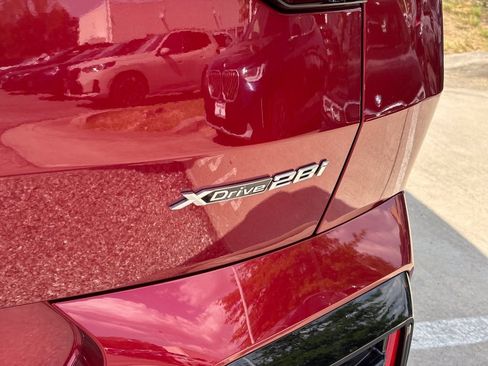 New 2026 BMW X2 xDrive28i w/ Technology Package AWD/4WD image 7