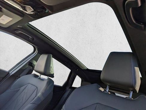 Used 2025 BMW X3 xDrive30i w/ Premium Package image 16