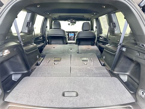 New 2025 Jeep Grand Cherokee L Altitude image 17