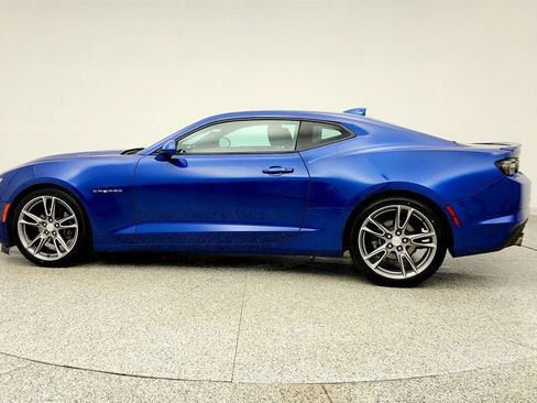 Used 2020 Chevrolet Camaro LT w/ RS Package image 8