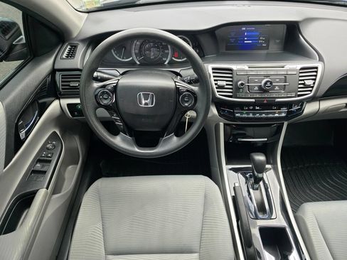 Used 2016 Honda Accord LX image 10