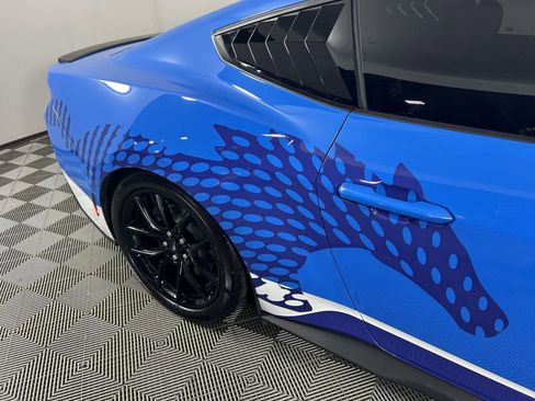 Used 2025 Ford Mustang Coupe image 32