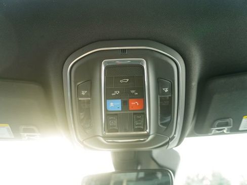 Used 2023 Jeep Grand Cherokee Altitude image 28