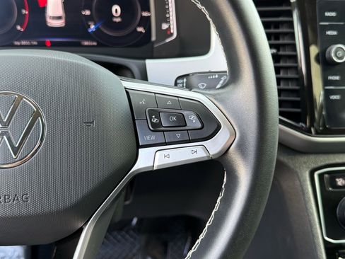 Used 2023 Volkswagen Atlas SE w/ Black Wheel Package image 26